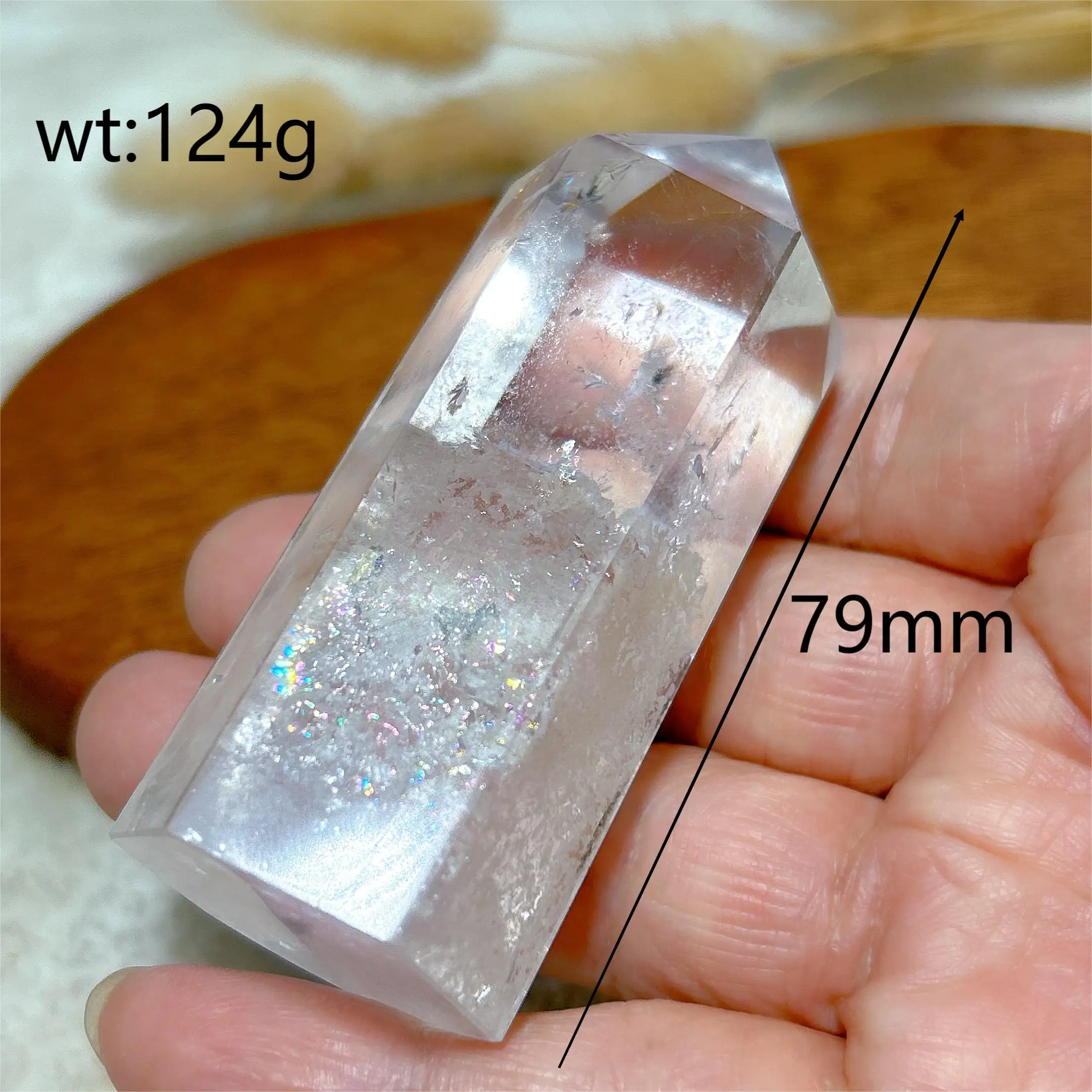 Радужная башня из прозрачного кварца