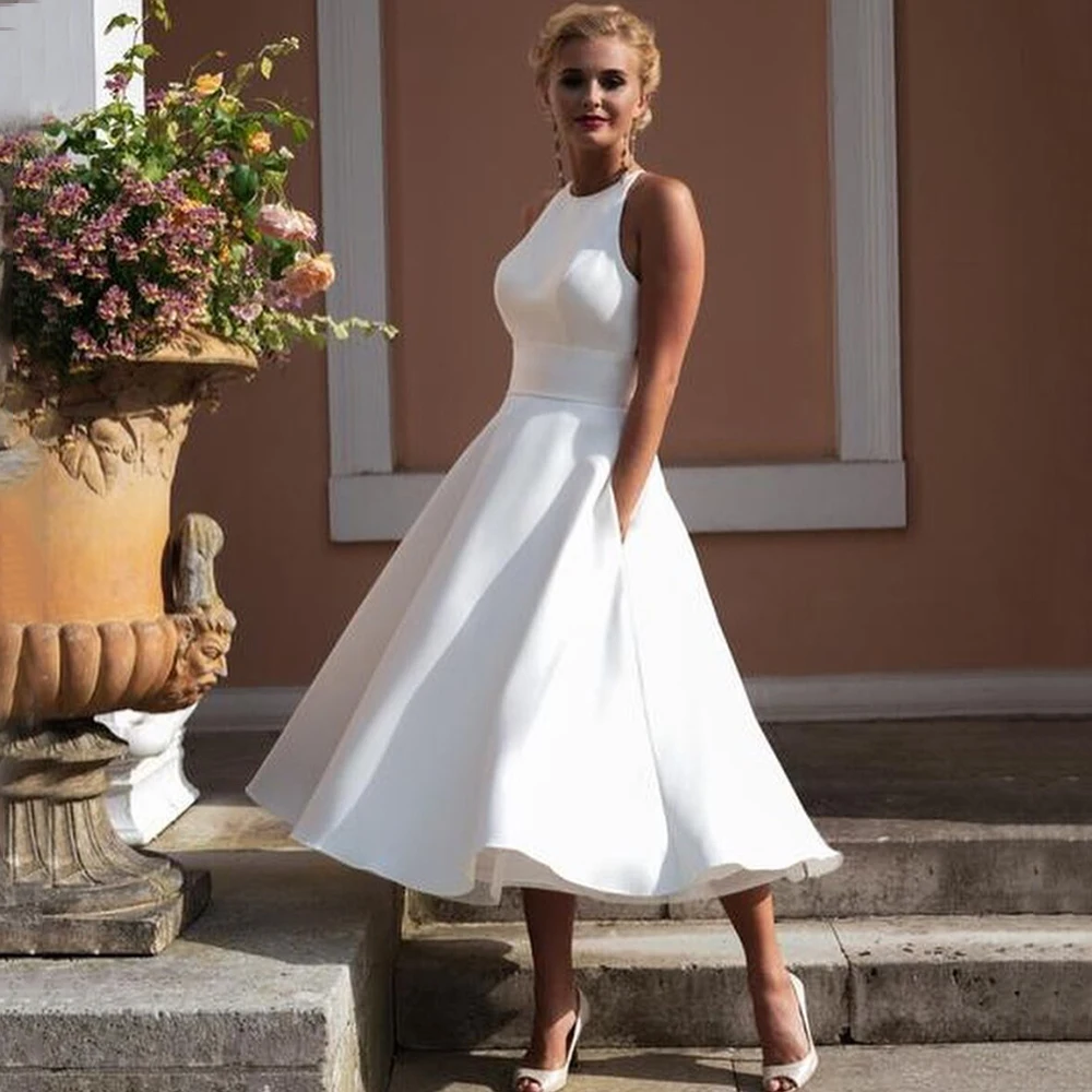 

Civil Satin Bridal Short Wedding Dress Sleeveless A-Line Mid-Calf Lace Applique Half Backless Bride Marriage Gowns with Pockets