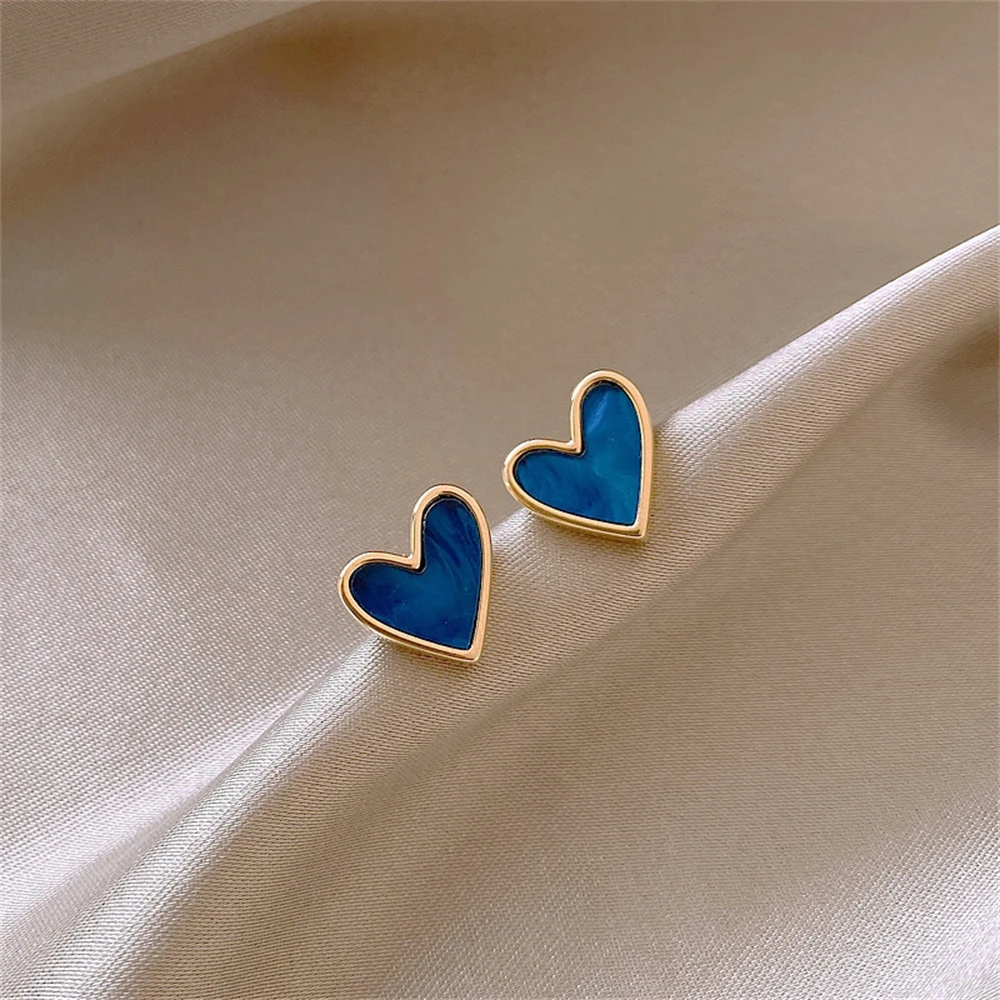 

Sweet Korean Love Heart Stud Earrings For Women Metal Gold Color Zircon Mini Ear Nails Statement Earring Fashion Jewelry Gifts