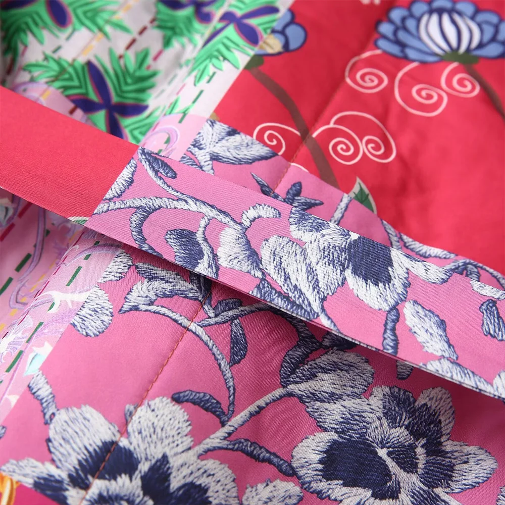 Женский жилет с V-образным вырезом без рукавов поясом