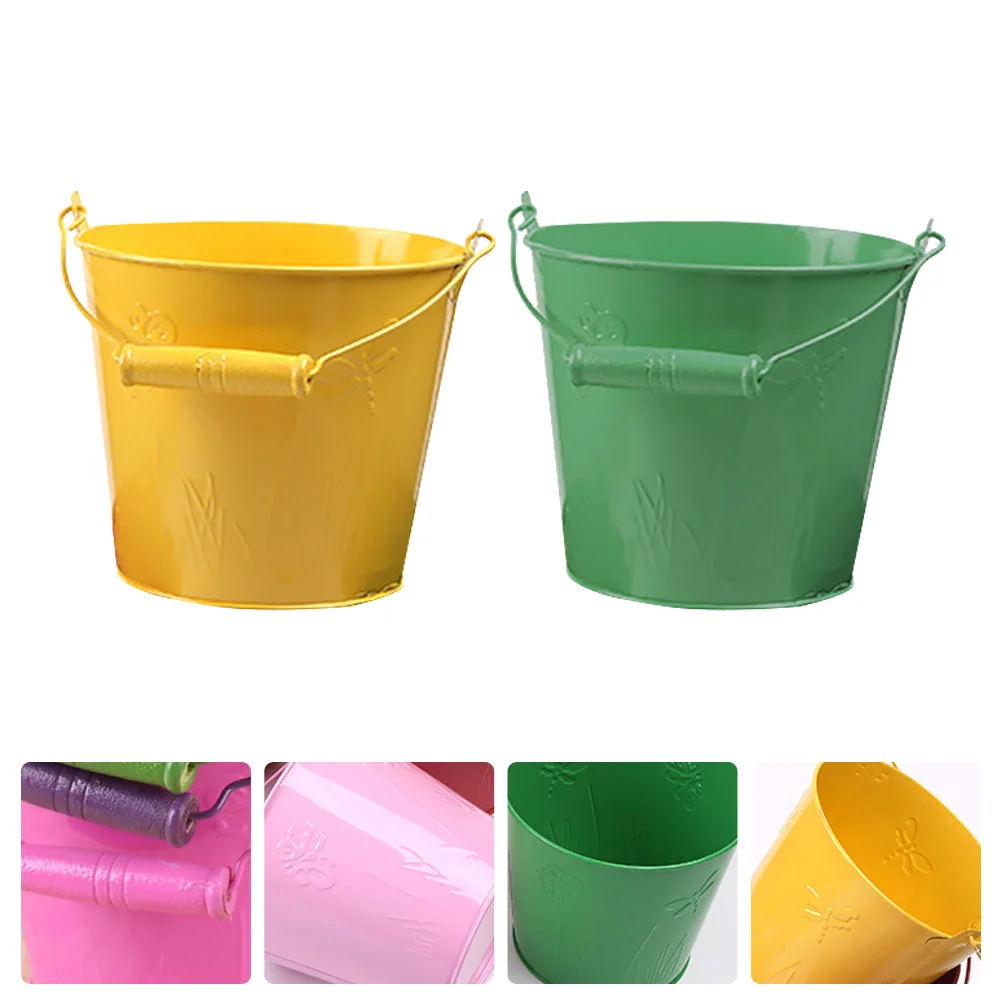 

2pcs Play Sand Bucket Beach Toy Water Bucket Playthings Kindergarten Bucket Toy