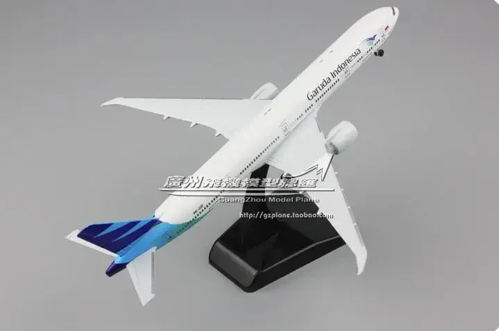 19 см Коллекционная модель самолета Indonesia Airways 777-300ER Модель из сплава литая под