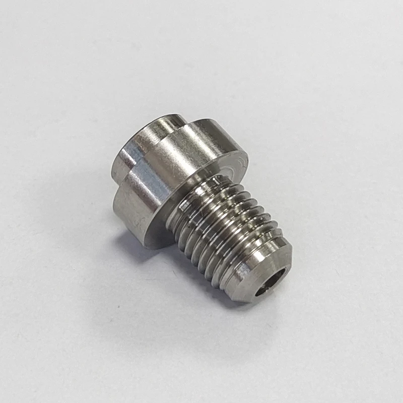 

3AN, AN3 MALE 304 / 304L STAINLESS STEEL WELD ON / WELD IN FITTING BUNG