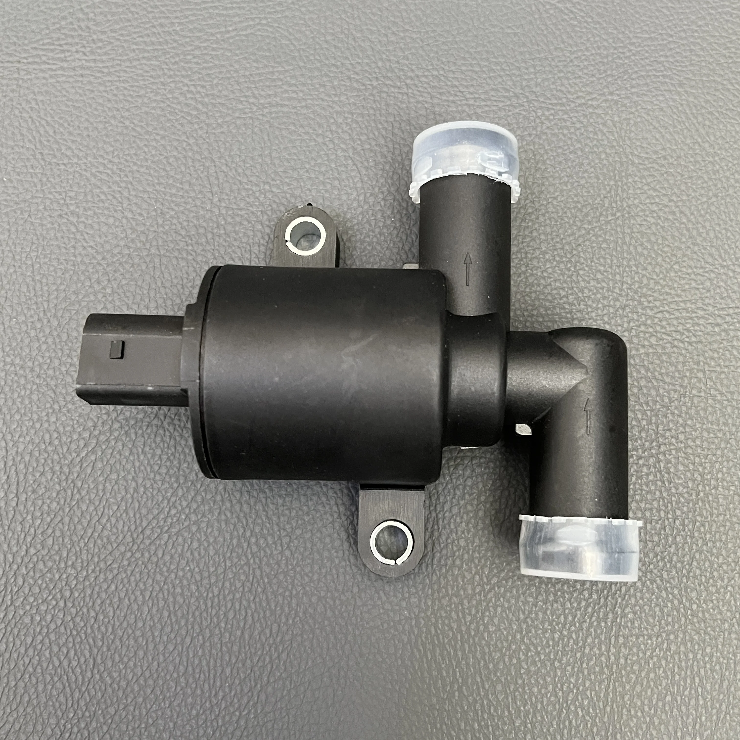 

Вспомогательный водяной насос 12 В, автомобильный регулирующий клапан обогревателя для Audi A4 A5 A6 C7 A7 A8 Q5 для VW Golf 7 Passat B8 Passat B8 4H 0121671 Д