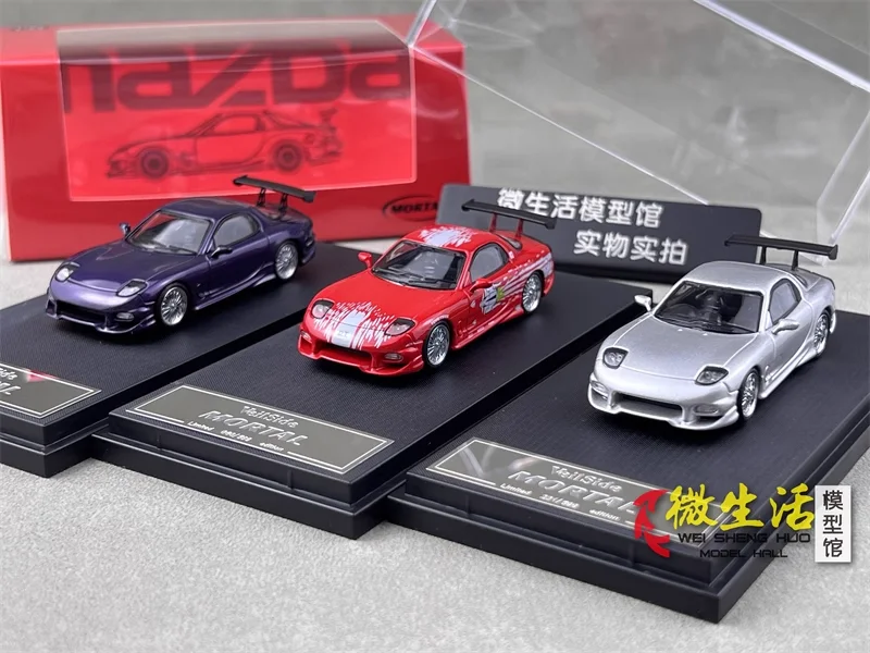 Модель автомобиля Mortal 1:64