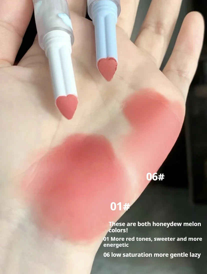 Фото Flortte Wackky Lipstick Love Solid Labial Mucus Moisturizer Бархатная туманная поверхность Длительная милая девушка №4