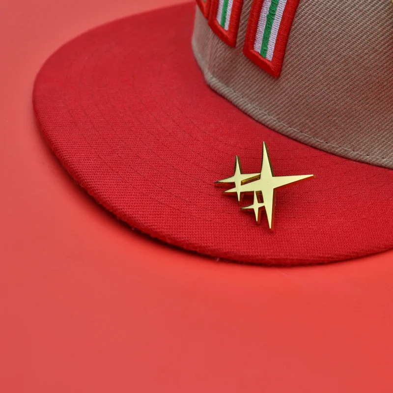 Металлическая эмалированная брошь на булавке в мексиканском стиле