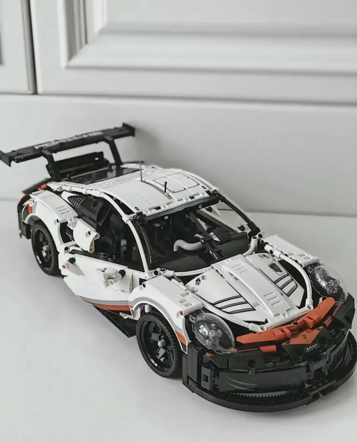 Фото Украшение дома 911 RSR Автомобиль Совместимость 42096 Кирпичи 1630 шт. DIY Игрушки Рождественский подарок Подарок на день рождения Домино Блоки Игрушки Подарки №4