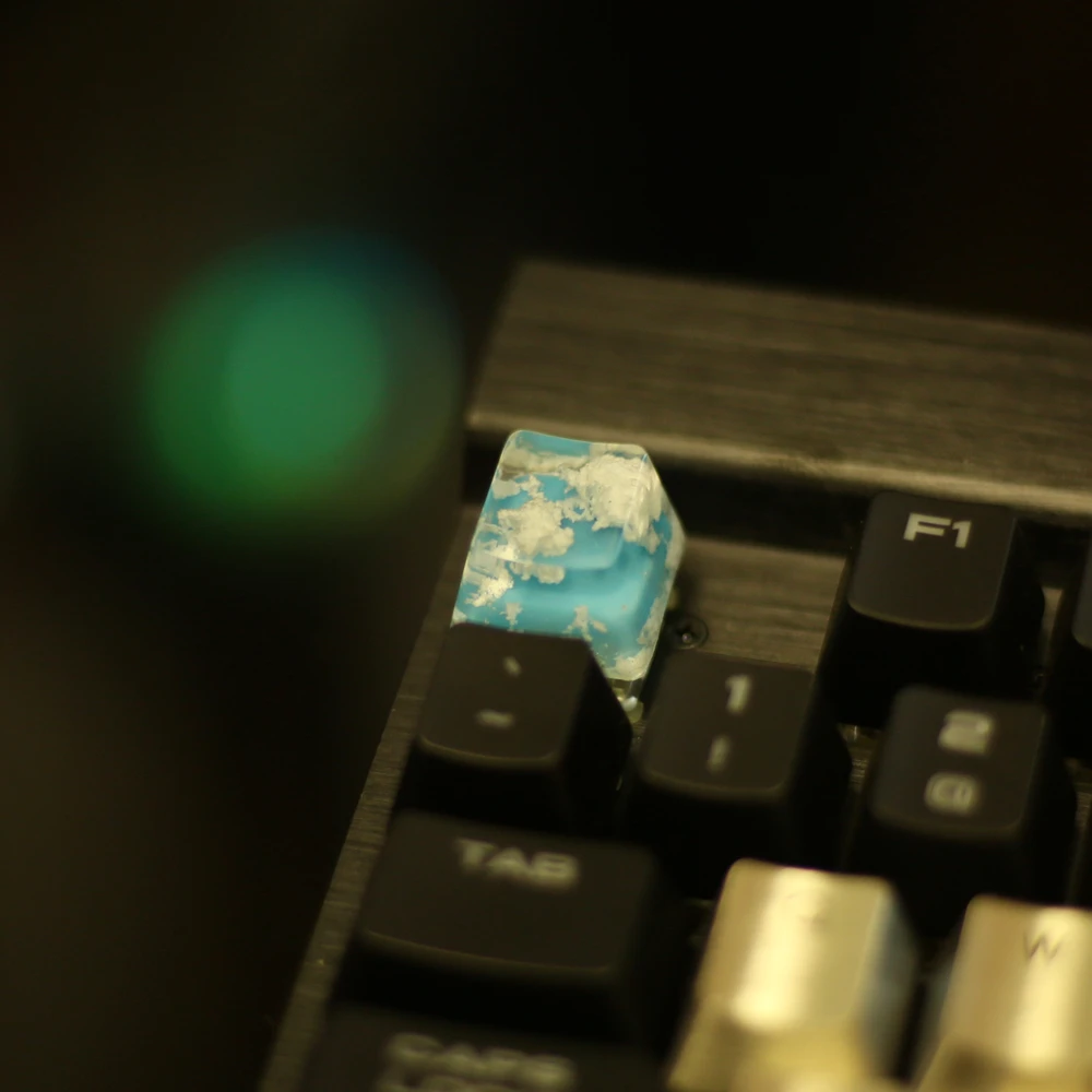 

Механическая клавиатура с резиновым колпачком, креативная клавиатура с синим небом и белыми облаками, с рельефным 3d-изображением высоты R4 и...