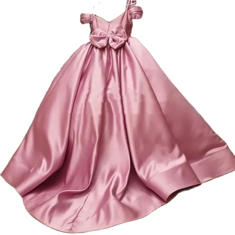 Рисунок 4 - Розовое Цветочное платье для девочек с длинным шлейфом