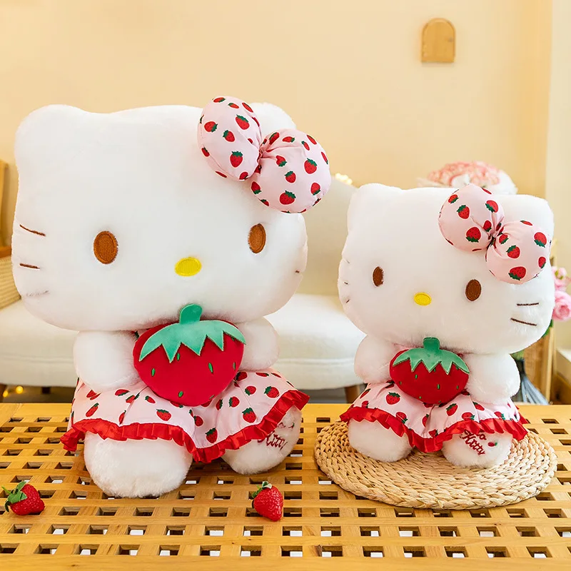 

Плюшевая кукла Hello Kitty с юбкой в виде клубники, мультяшная кавайная сидячая игрушка-подушка, Набивная игрушка, украшение, подарок на день рождения