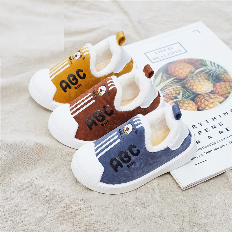 

Детская зимняя обувь для маленьких мальчиков и девочек, бархатная обувь для малышей, осенне-зимняя хлопковая обувь, детская обувь с мягкой п...