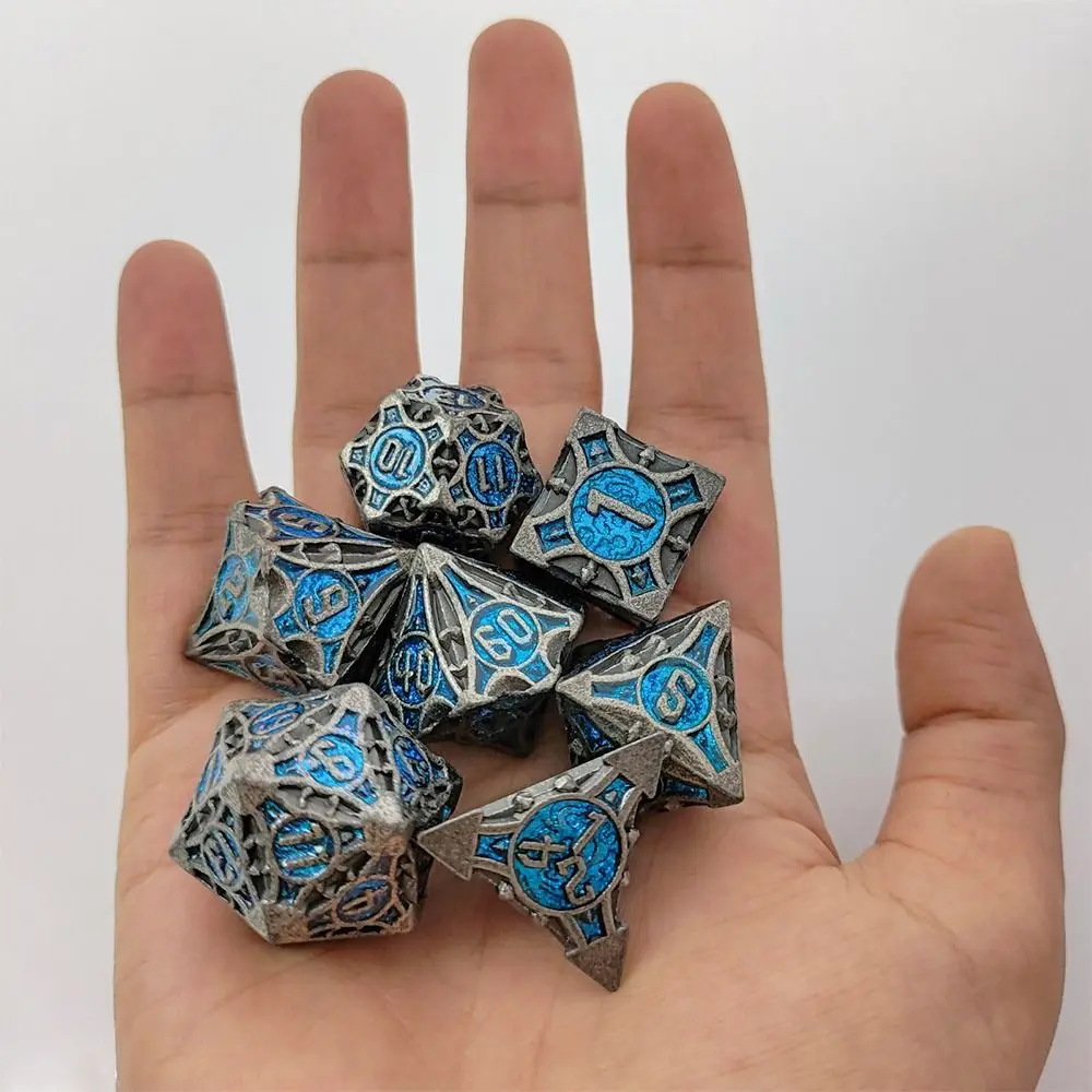 

Cool 7Pcs Metal Polyhedral Dice Set Metal Dices Table Games Accessory For D&d DND D6 D8 D10 D12 D20