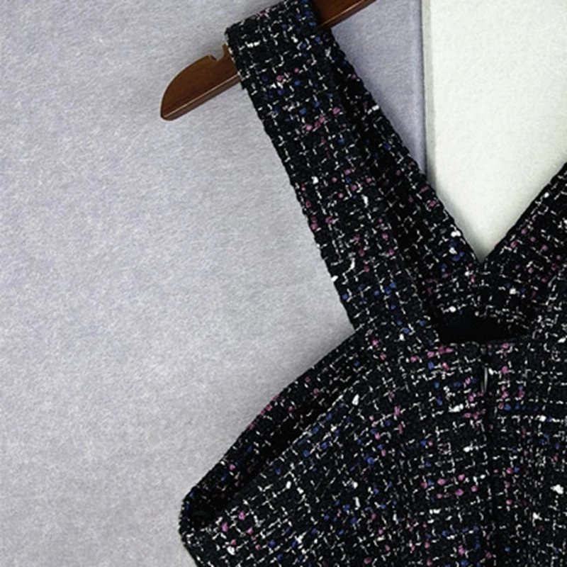 

2023 Early Autumn New Women Plaid Tweed Suspenders / Pleated High Waist Skirt
