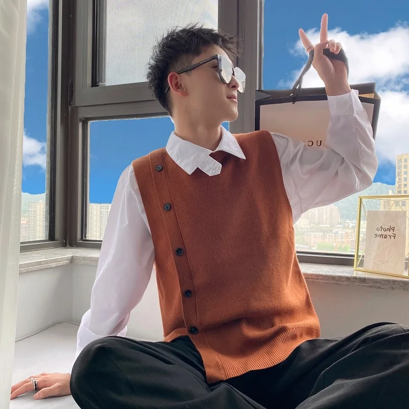 Свитер-жилет мужской простой универсальный с круглым вырезом однотонный без