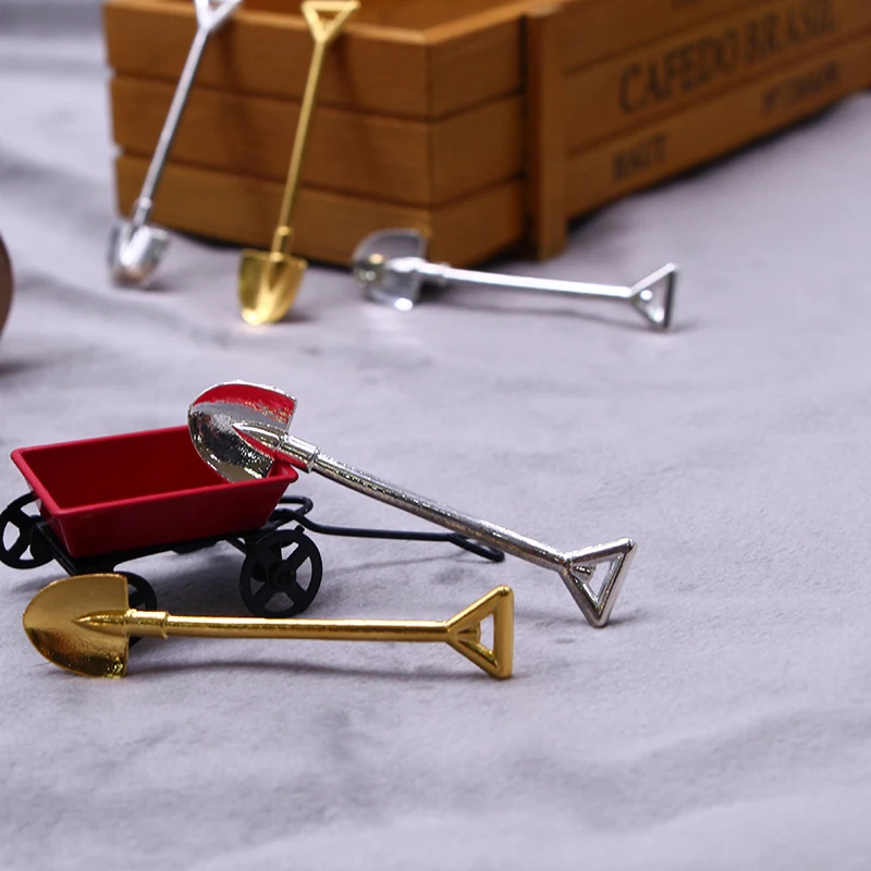

1Pc 1:12 Doll house home furnishing mini metal shovel model horticultural tools