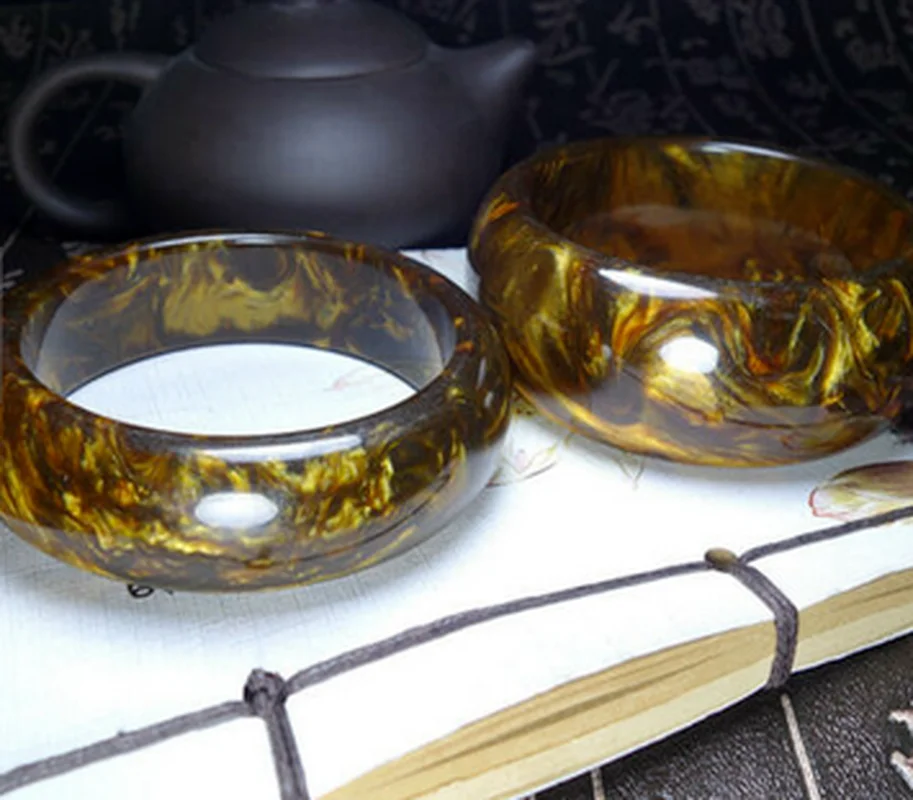 

Wholesale New black coral sea willow widened bracelet 58-62mm