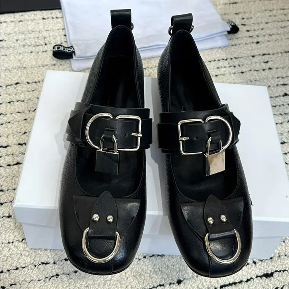 Туфли женские с металлическим замком балетки плоская подошва дизайнерская обувь