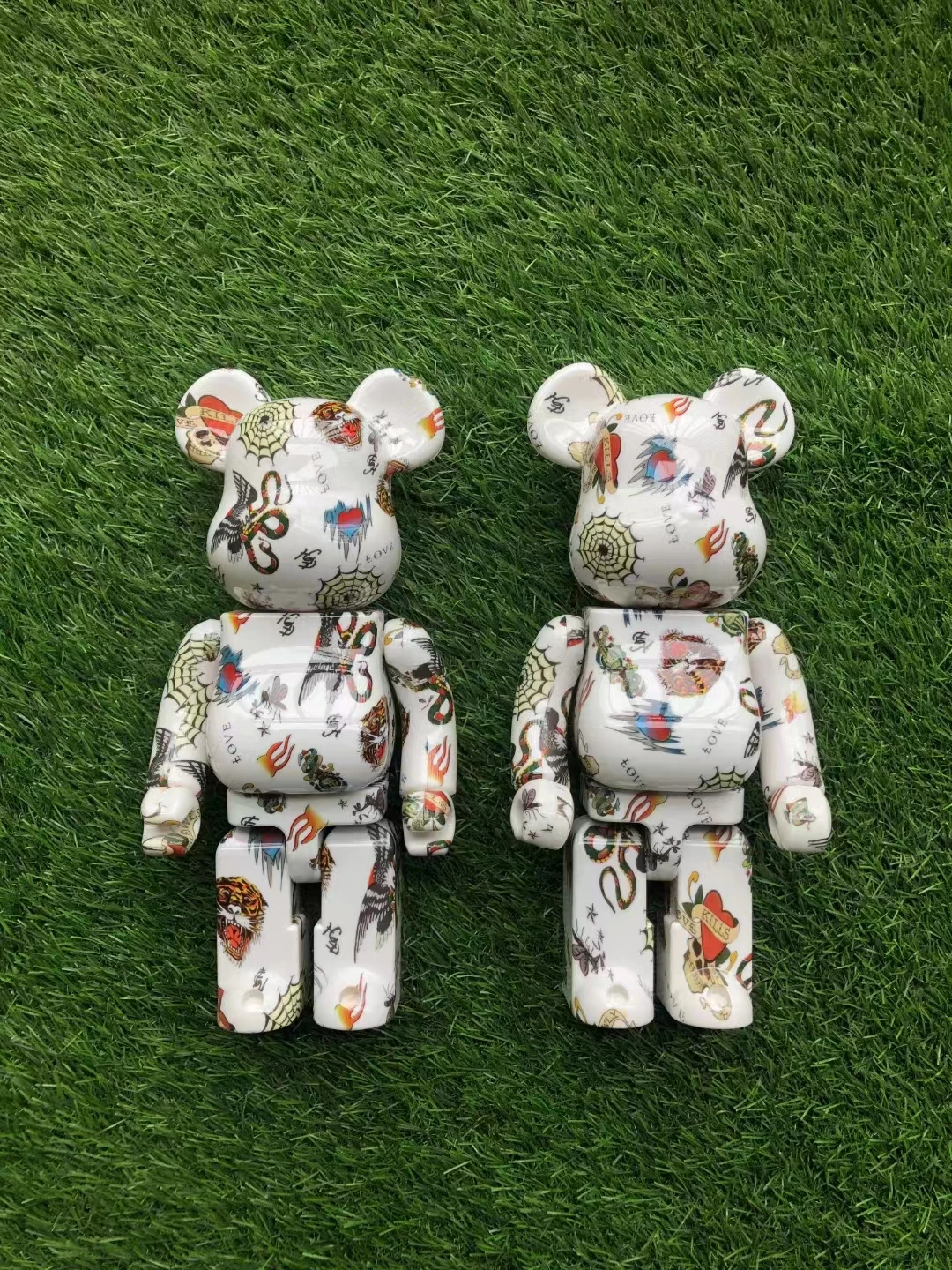 

BearBrick 400% 28cm High Edhardy Co Branded Tattoo Trend Tiger Totem Snake Pattern Fashion Color Box Element Toy Desktop Doll