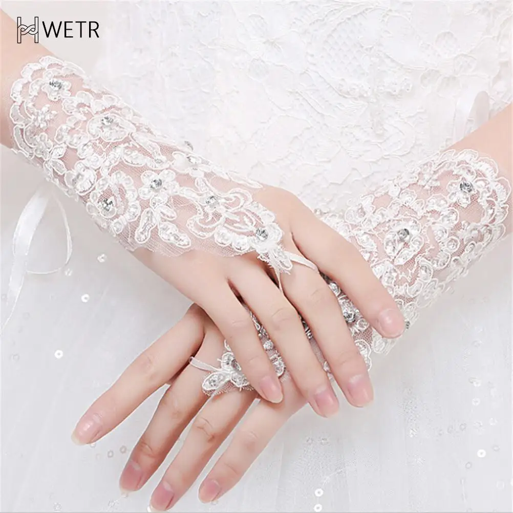 

Wrist Flower Lace Diamond Bridal Gloves Wedding Gloves Dress Short Paragraph Mitts
