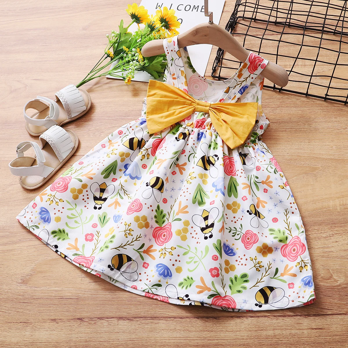 

kids cheap costume clothesGirls' spring autumn new broken flower printing sleeveless suspender Princess Dress