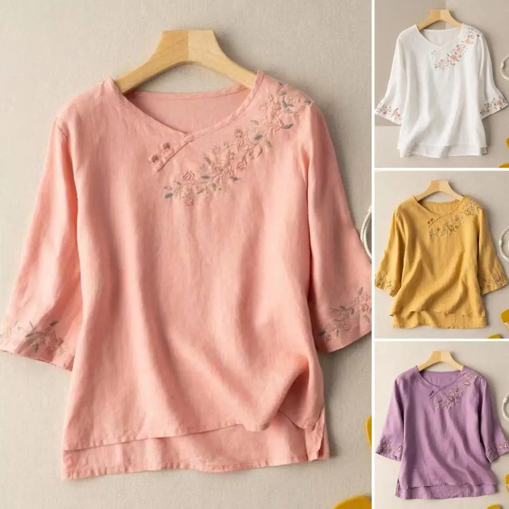

2022 V-Neck Three Quarter Sleeves Side Split Hem Summer T-shirt Casual Chinese Style Buttons Embroidery Flower Top Female