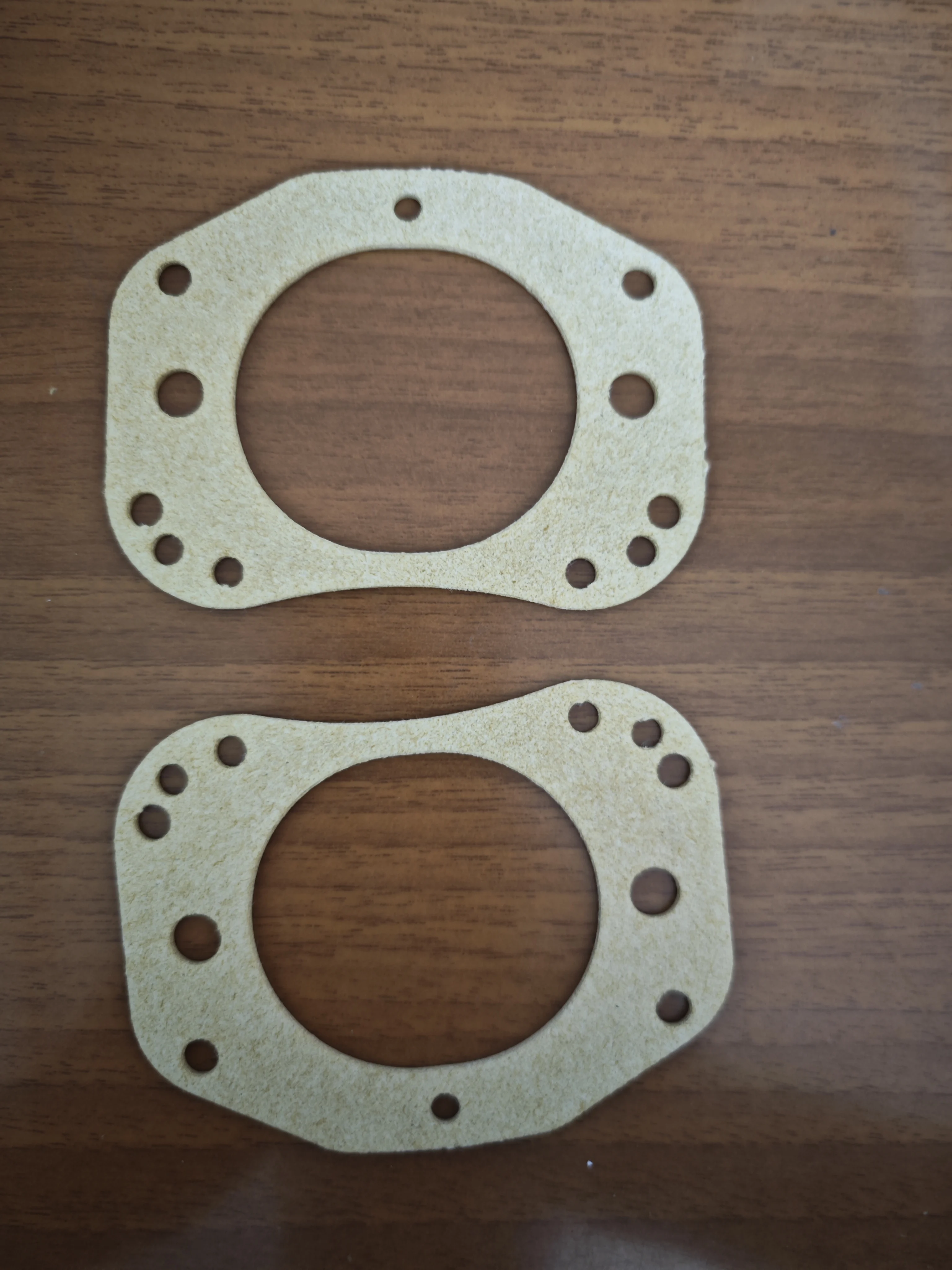 

Группа аксессуаров для вакуумных насосов с боковым каналом высокого давления