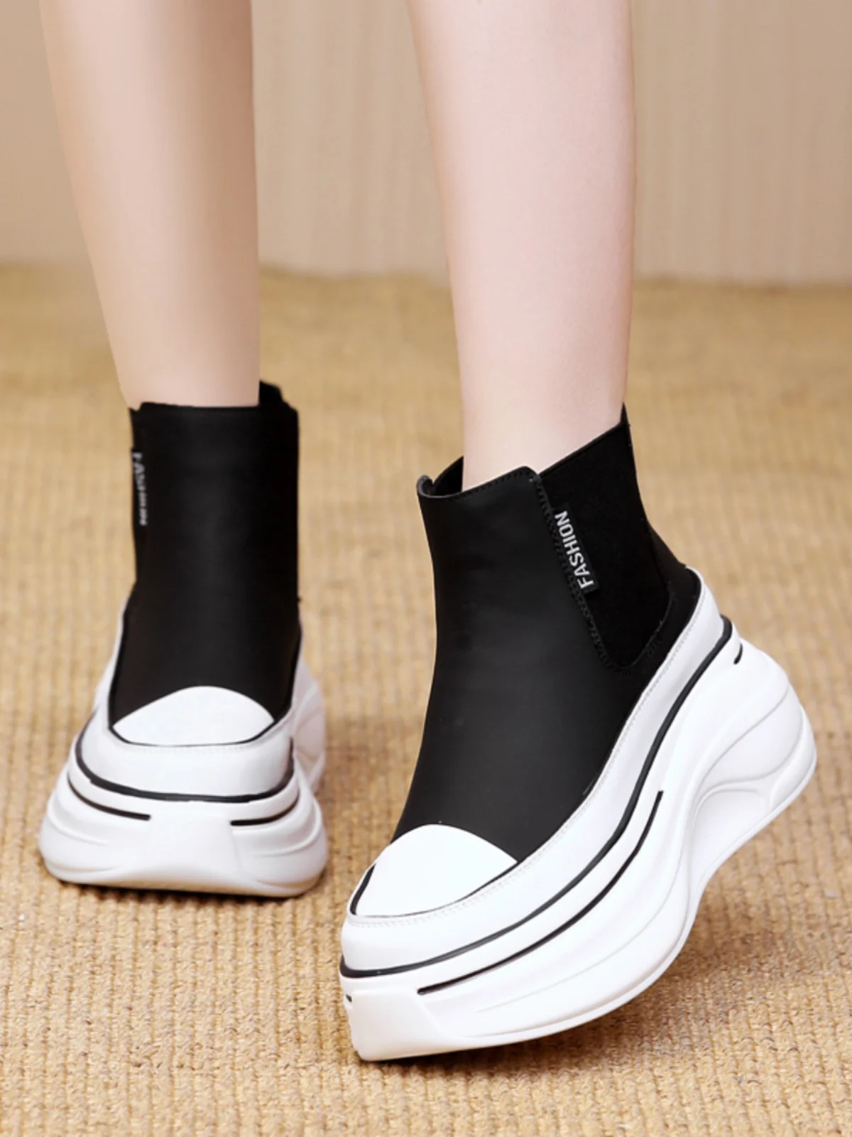 

Patent Leather Ballet Flats Women's Shoes Platform Female Footwear British Style Modis Round Toe Casual Sneaker Clogs Dress Prep
