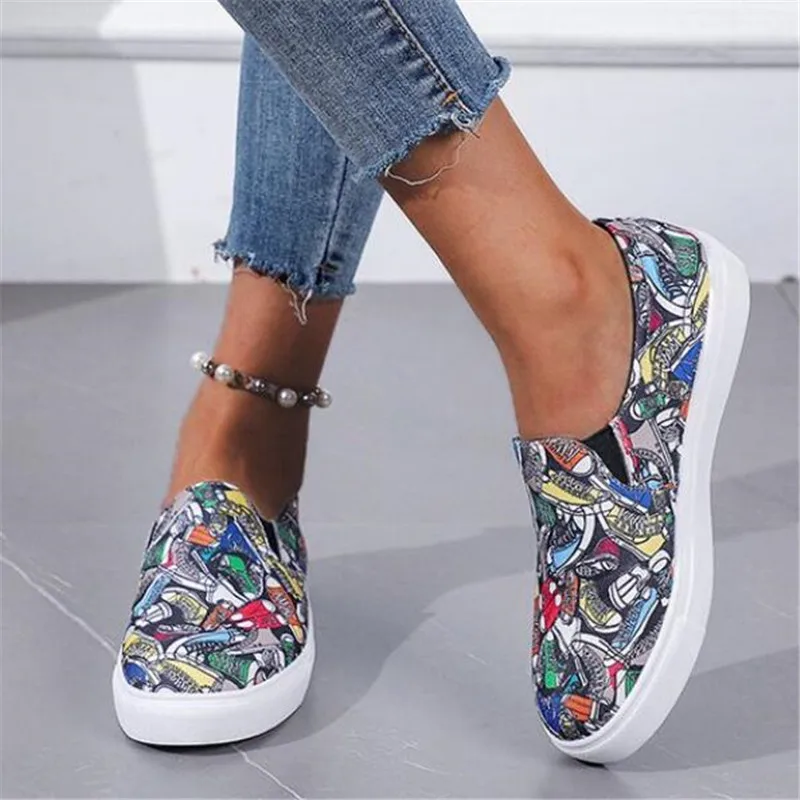 

Large Size Women's 2022 Canvas Shoes Fashion Running Casual Women's Shoes Breathable Women's Thick-soled Sneakers Mixed Colors