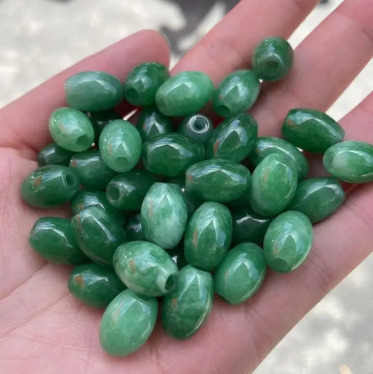 

Бисер рисовый из зеленых нефритов, 12 х14 мм