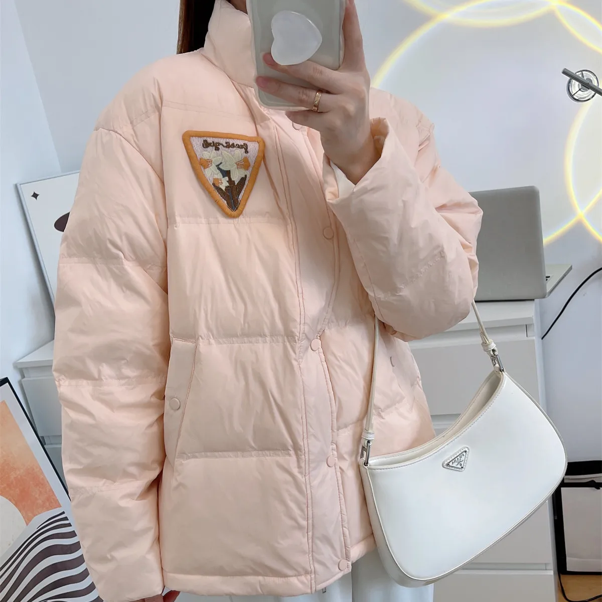Down jacket women's short new winter Korean version loose white duck down jacket small thick padded jacket coat bread coat