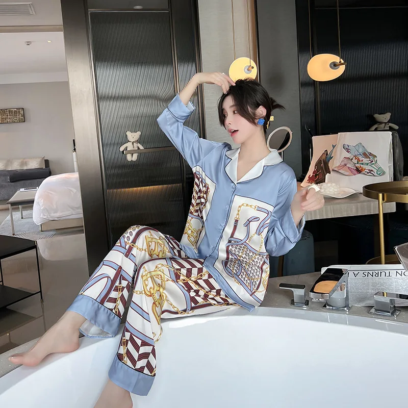 2022 autumn new ice silk pajamas women's net red popular long-sleeved thin high-end silk home clothes spring