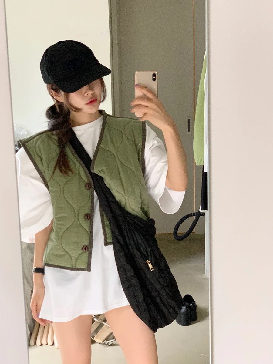 Винтажный жилет в французском стиле с V-образным вырезом и волнистым тиснением