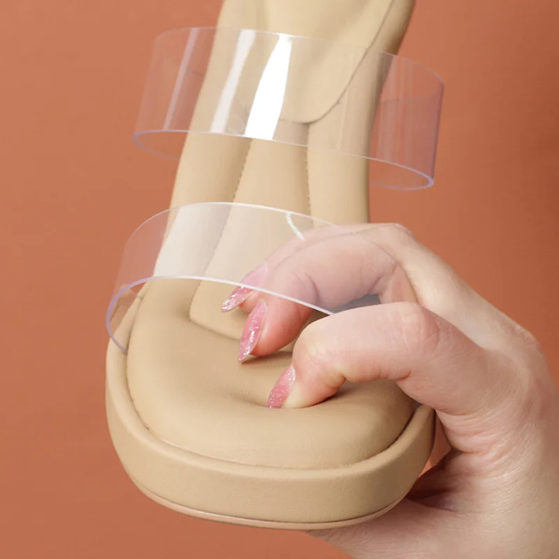 

Летние мягкие сандалии на платформе для женщин, модные прозрачные сандалии из ПВХ, женские туфли на высоком прозрачном квадратном каблуке, новинка 2023, Тапочки