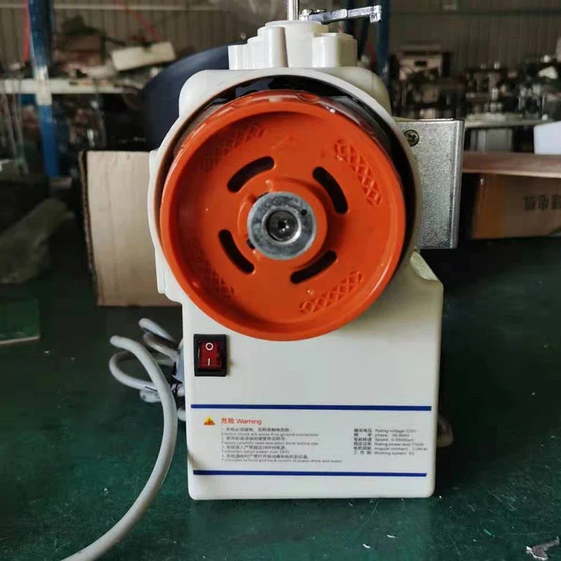 Швейная машина с планшетной высокой головкой и двойной иглой переоборудованный