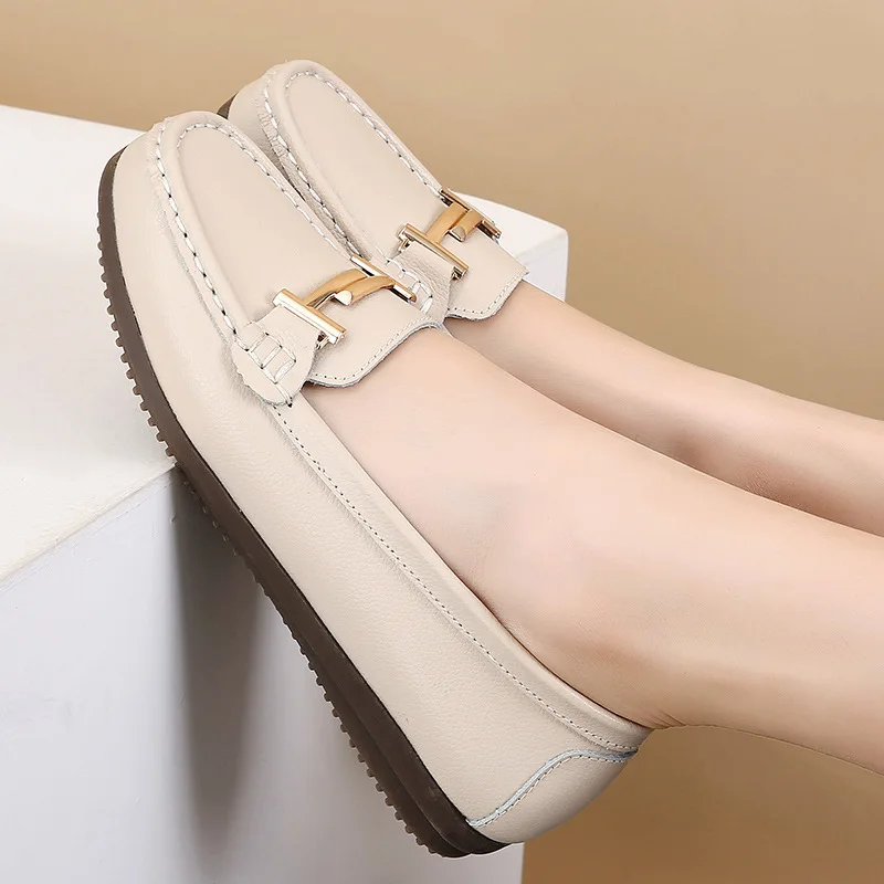 

2022 hot selling leather flat bottom shallow mouth casual shoes soft bottom light beef tendon bottom women's single shoes