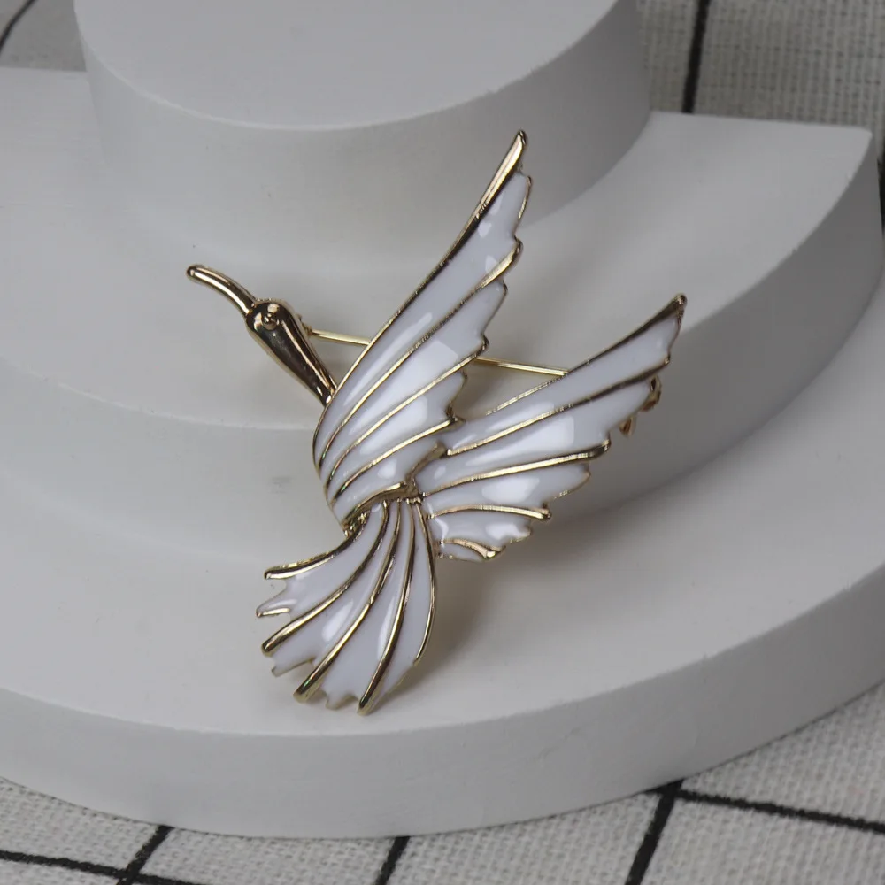 Винтажная брошь в средневековом стиле виде дикой гусины простая эмалированная