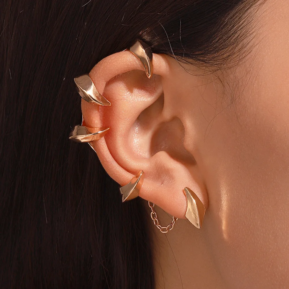 

Goth Demon Claw Ear Hanging Punk Metal Geometry Earbone Clip Earring For Women Body Jewelry Gift