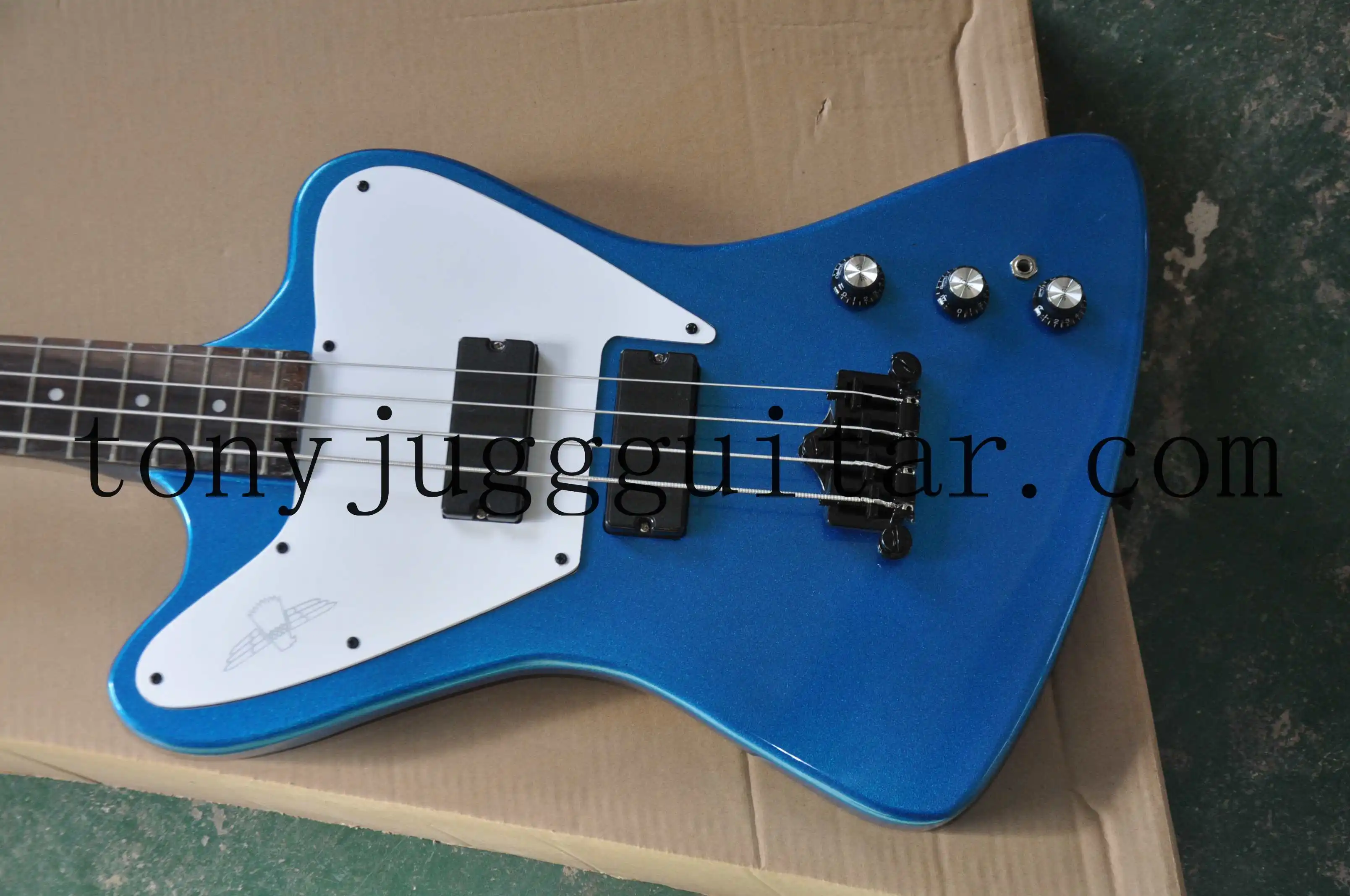 

Super Rare Firebird Thunderbird Non Reverse 4 Strings Metallic Blue Electric Bass Guitar White Pickguard, Neck Set In Body,