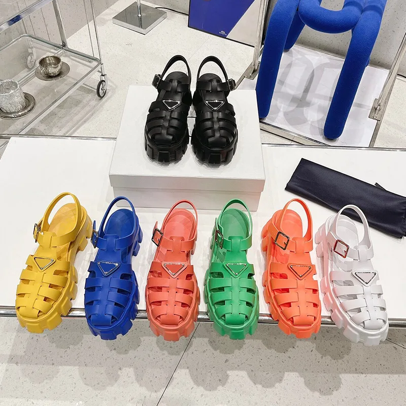 

Женские сандалии на низком каблуке, бежевые дышащие туфли с ремешком, черные Сабо на низком каблуке, 2022