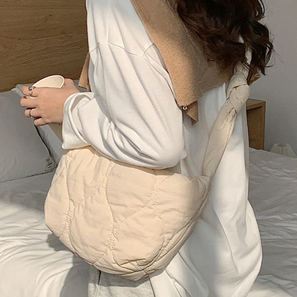 

Fashion Dumpling Bags Autumn Winter Underarm Bag Solid Color Rhombic Lattice Large Capacity Casual Simple for Weekend Vacation