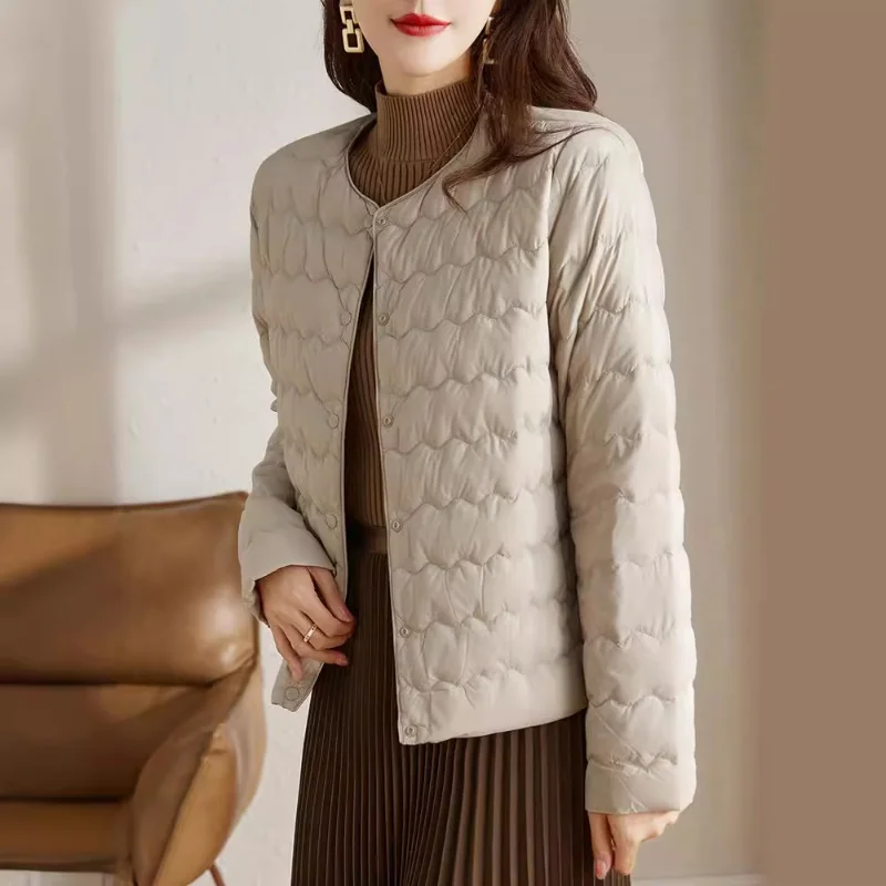 Ultralekka kurtka puchowa z okrągłym dekoltem dla kobiet krótka cienka ultracienka modna fala jesień zima