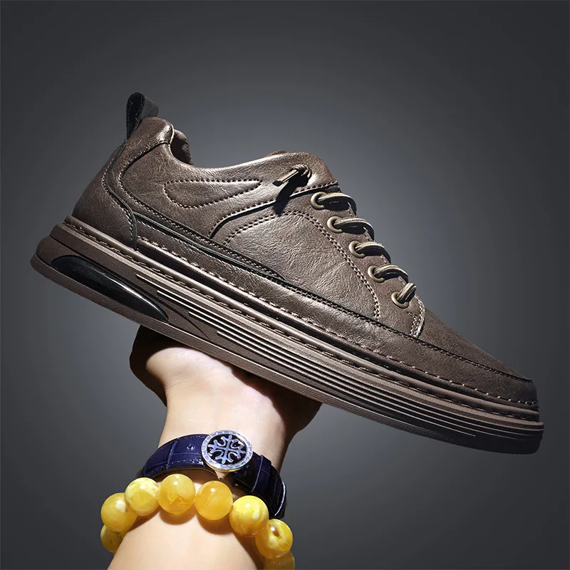 

Casual Shoes