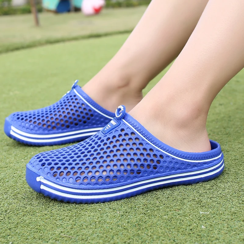 Slippers Cutout Clogs Shoes Fashion Men Women Garden Convenience Bathroom Slippers Non-slip Beach Sandals