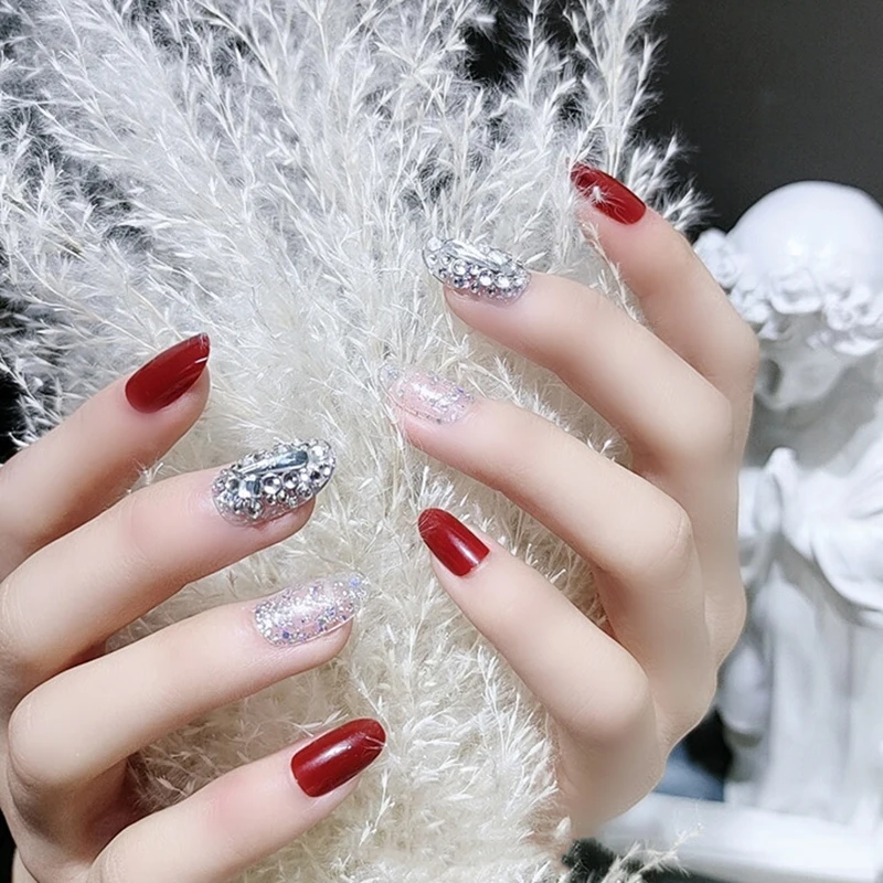 

Crystal Inlaid Fake Nails Long Pointed Head Sweet Style Wearable Press on Nails B99