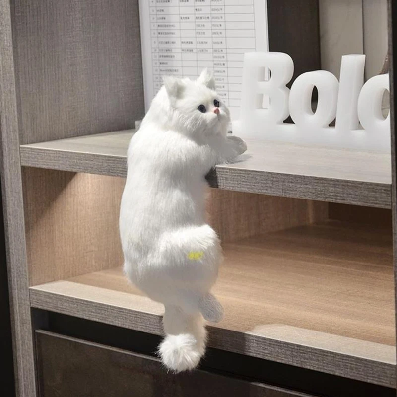 Плюшевый подвесной кот