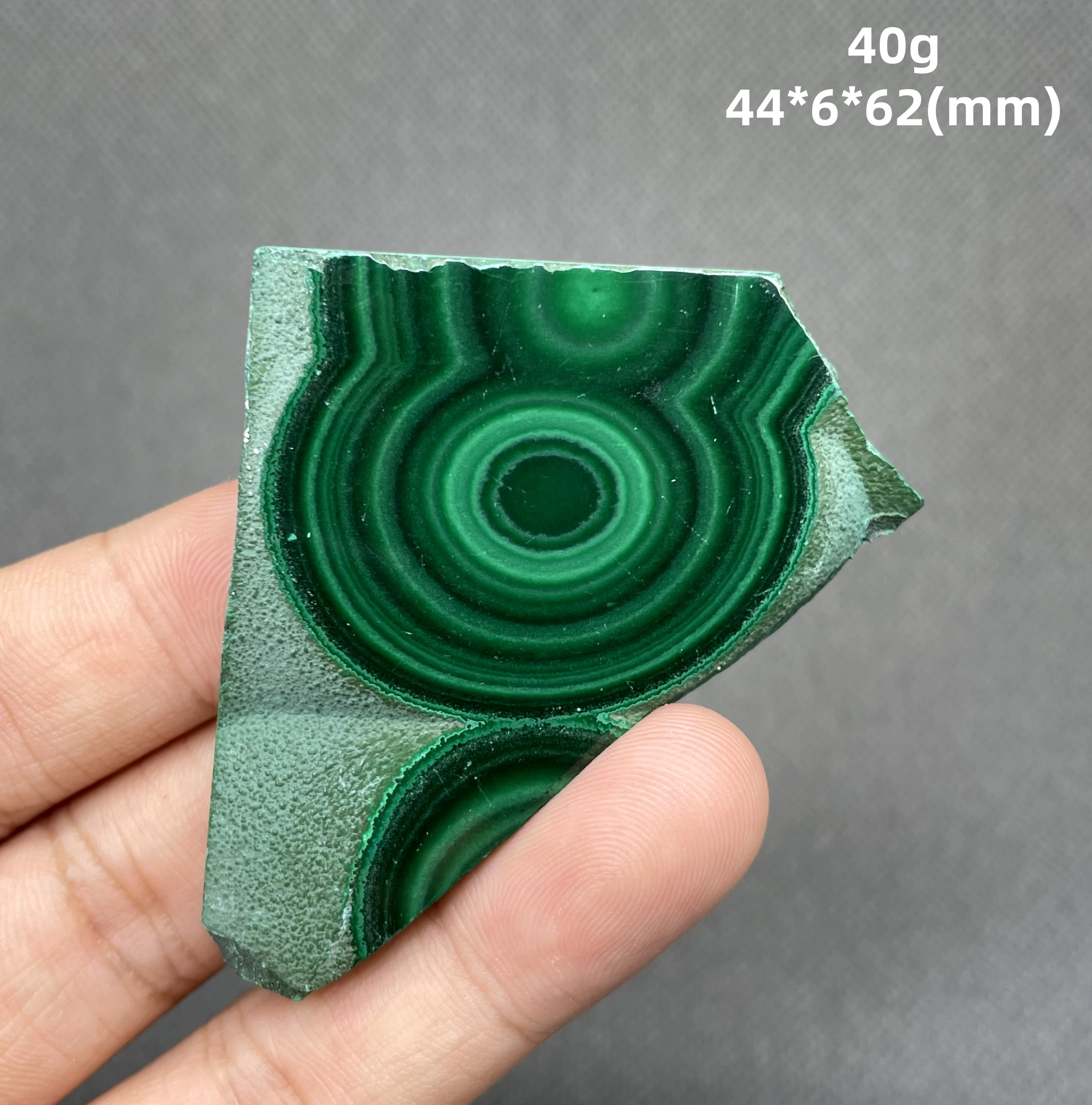 Натуральные кусочки малахита QIANCHUAN