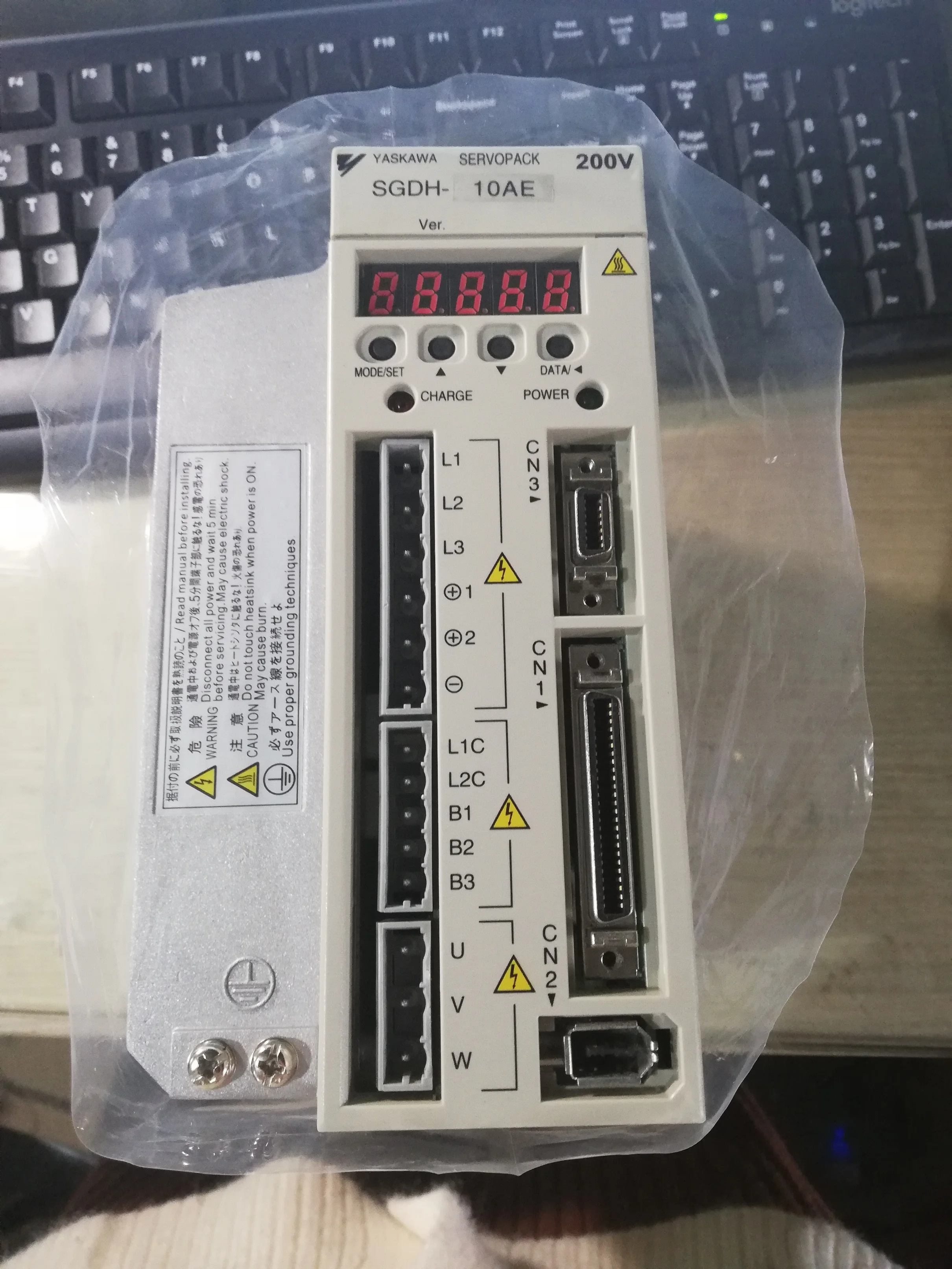 

SGDH-10AE New Servo Drive for CNC System Machinery