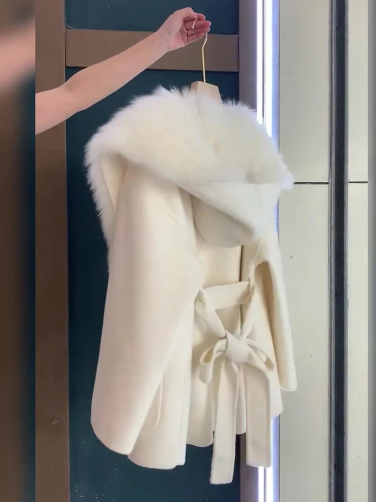 Woolen Coat High-Grade White Cape Fleece-Lined Thick Woolen Coat Women 'S Autumn And Winter