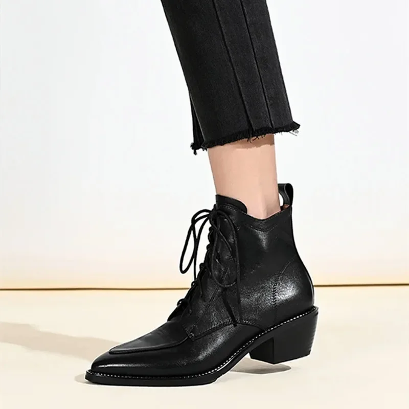 

Женские ботильоны с острым носком, ботинки из искусственной кожи на танкетке на массивном каблуке, со шнуровкой, обувь для офиса и работы, 2024